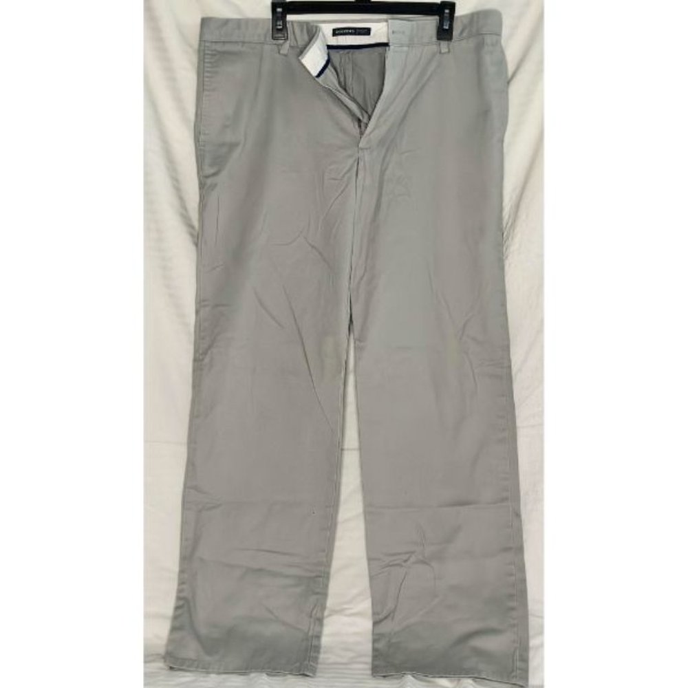 Light Gray Straight Fit Dockers Men's Size 38
